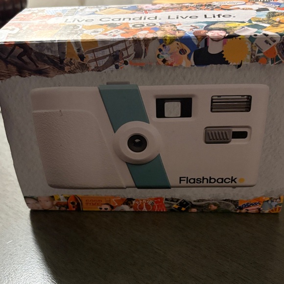 Flashback White and Teal Simulated Camera - Picture 1 of 3